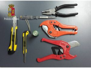 arnesi atti allo scasso