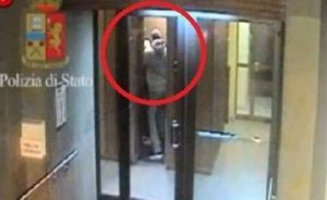 rapina-ad-unanziana-in-ascensore