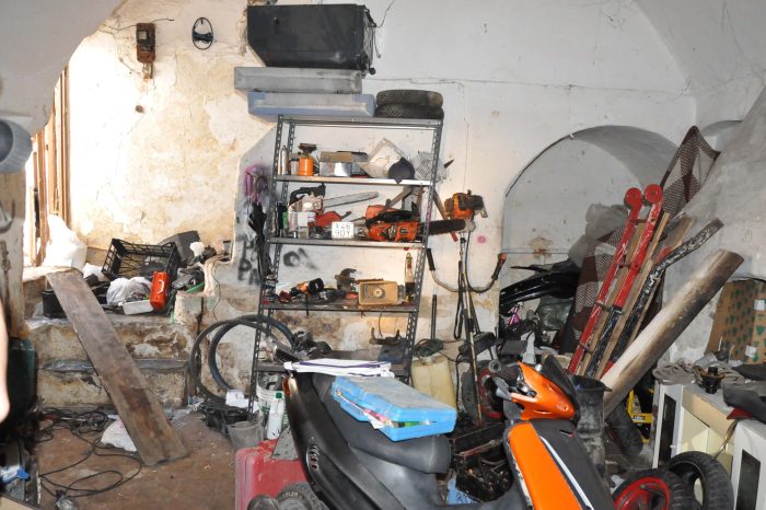 Grottaglie: merce rubata in un garage, denunciati due giovani
