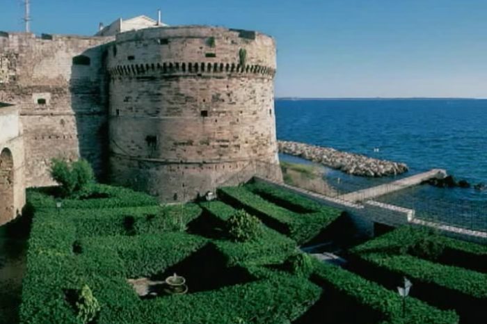 Taranto - Il Castello Aragonese tra i siti storico-archeologici pugliesi più amati e visitati nel 2018