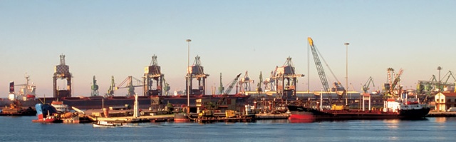 "Ancip sul porto di Taranto"