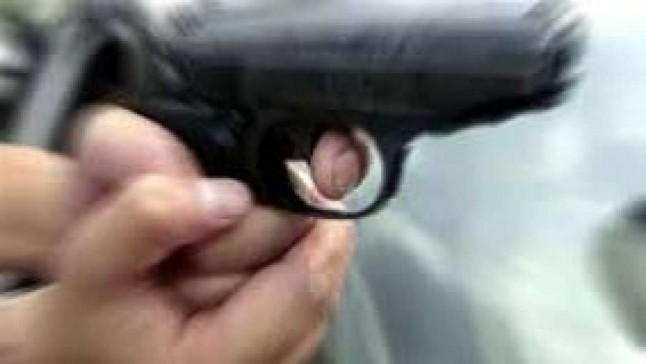 Colpi di pistola in via Temenide: è caccia ai malviventi