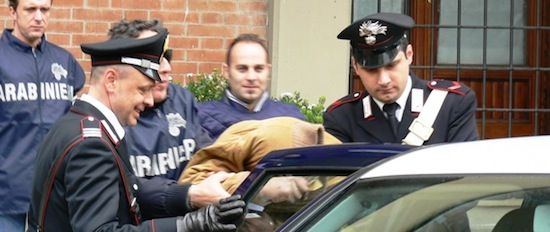 Paolo VI (TA): Rapina e maltratta per mesi la madre. Arrestato un 45enne.