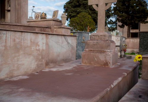Taranto - Bonifiche cimitero "S. Brunone": lavoratori in stato di agitazione