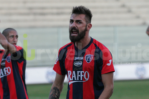 Taranto - La squadra convince e batte il Manfredonia per 2-0