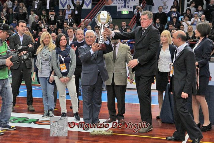 Il Basket Brindisino in lutto: morto l'ex Presidente della New Basket Antonio Corlianò