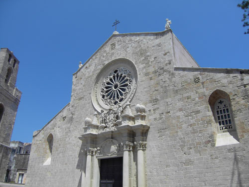 Lecce - Mini crociere nel porto di Otranto. A breve le tratte per l'Albania e la Grecia