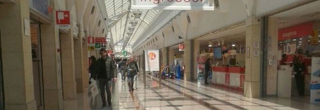 Taranto - Paura all'Auchan, sospetto allarme bomba
