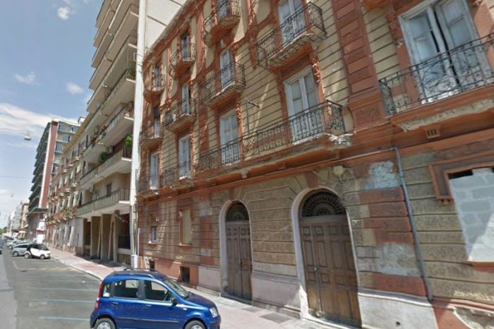 Taranto - Appello del P.C.d'I. " Salviamo i palazzi storici del borgo"