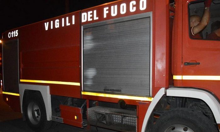 BAT - Incendio in palazzina a Barletta, ancora ignote le cause