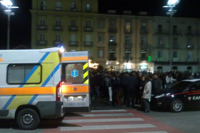 Lecce - Studente trovato morto in casa. Ritrovata accanto una pistola.