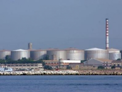 Taranto - Gas e cattivo odore. Il consigliere Melle chiede l'inserimento limiti delle emissioni