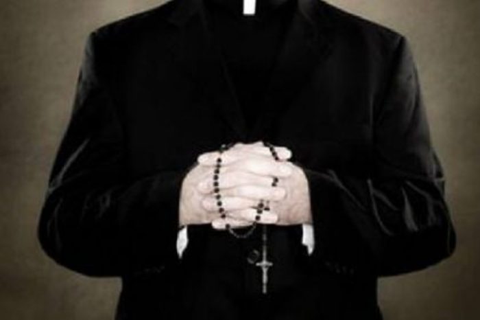 Brindisi- Video pedopornografici nel pc. Condannato sacerdote