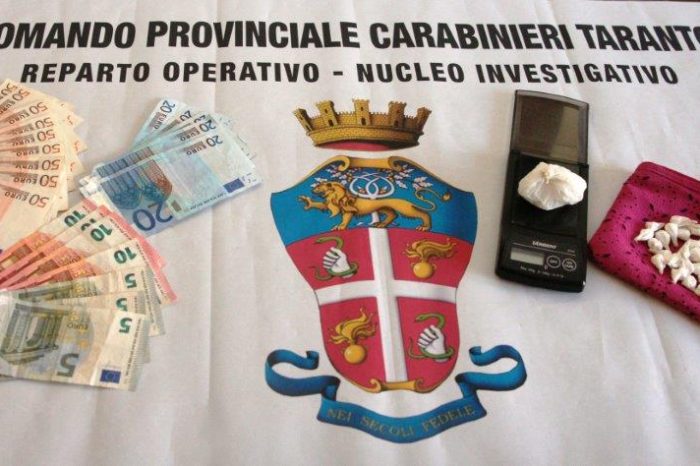Taranto - Scoperto un market della droga “a conduzione familiare”. Arrestati due coniugi.