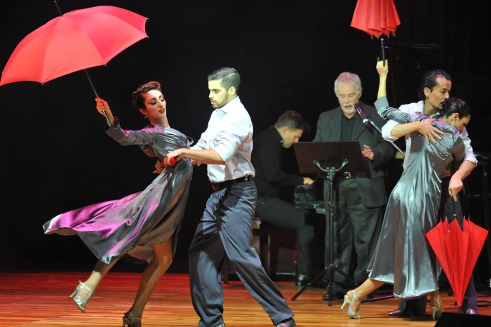 Brindisi: Domani la "passione del tango" chiude gli appuntamenti 2015 del Teatro Verdi