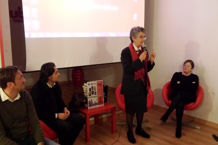 Taranto - Premiato Carrano al terzo appuntamento dell'iniziativa "Taranto in libreria"
