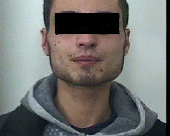 Taranto - "Avevo bisogno di farmi una birra". Arrestato 29enne