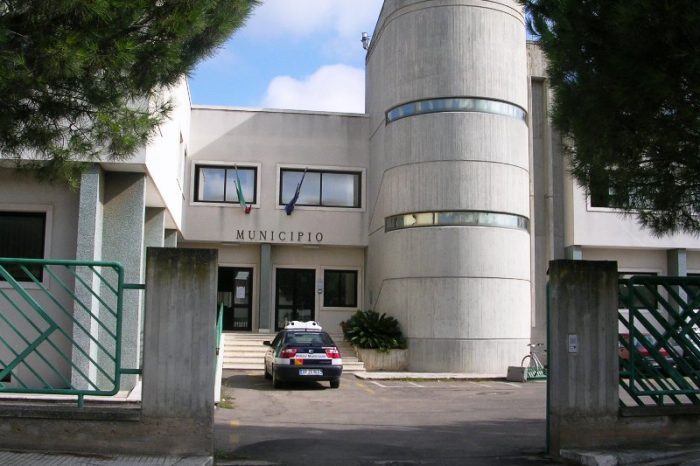 Brindisi- Consiglio Comunale di Torchiarolo sospeso, si va verso il commissariamento