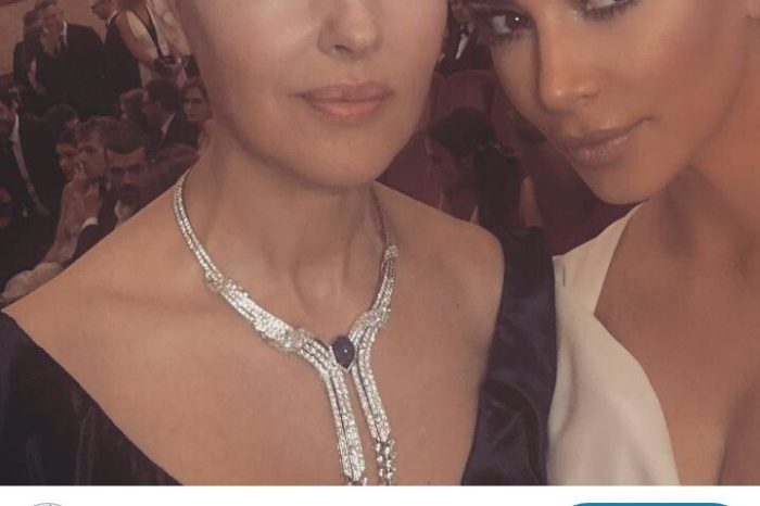 Selfie con Monica Bellucci. Una leggenda per Kim Kardashian
