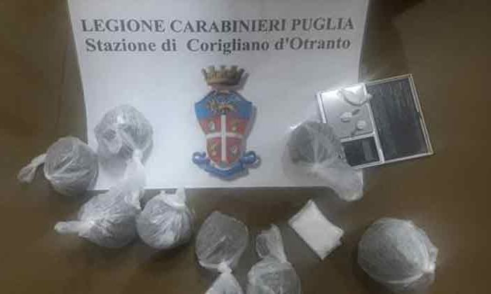 Lecce - Produce pasticcini e custodisce marijuana: arrestato 40enne