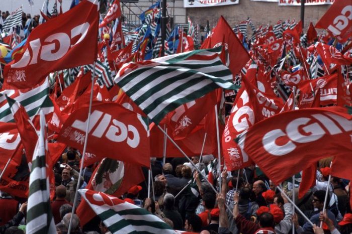 Lecce - Lavoratori del terziario pronti alla mobilitazione nazionale: sabato 28 maggio la protesta