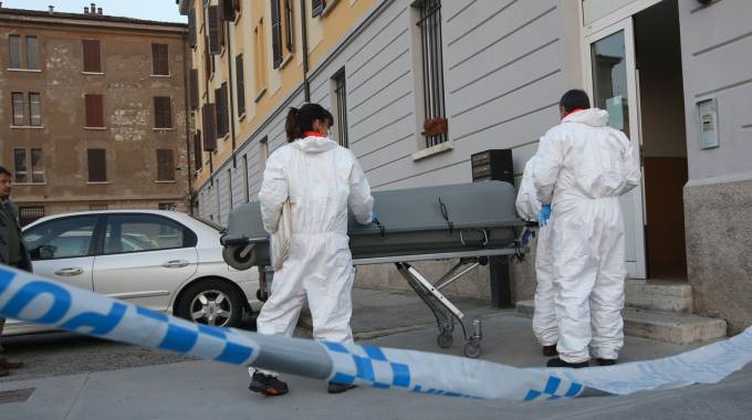 Taranto - Ritrovato cadavere di una giovane donna. Indaga la polizia