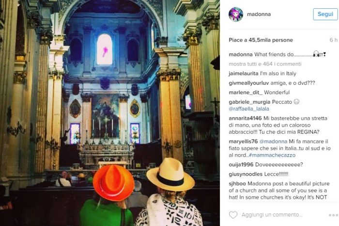 Lecce – Da Fasano a Lecce il tour pugliese di Lady Ciccone. La foto di Madonna del Duomo fa impazzire i fans.