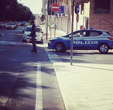 Taranto - Ai tarantini piace la moto ma su 24 controlli 21 le sanzioni della Polizia