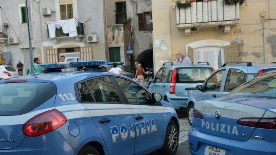 Bari - Colpi di pistola terrorizzano la movida a Bari vecchia. Ferito un 40enne