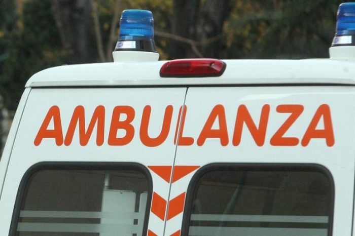 Brindisi- Attimi di paura sulla statale, due auto si ribaltano. Due feriti in ospedale