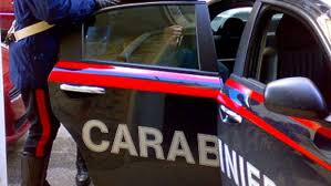Bari - Blitz dei Carabinieri: scoperto un deposito di auto rubate