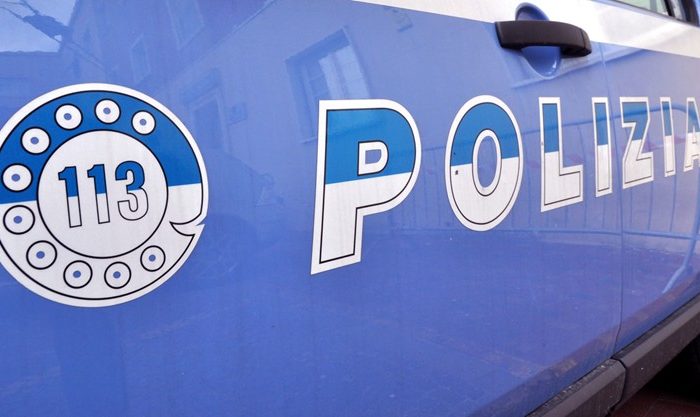 Taranto - Controlli della polizia in città: 10 sanzioni per violazioni del codice della strada