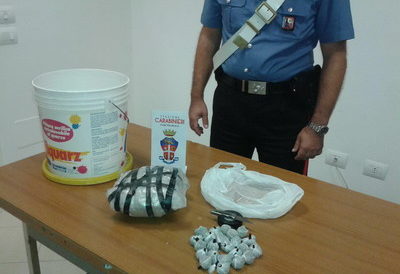 Brindisi- Pizzicato con oltre mezzo chilo di droga in casa. Arrestato un minorenne.