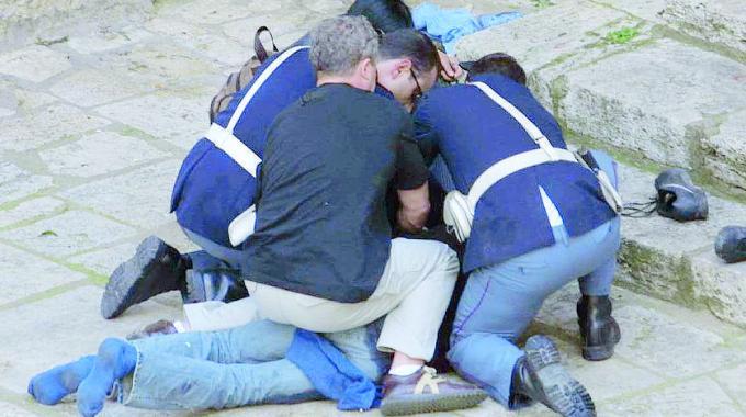 Taranto  - Rapina un distributore di carburanti e picchia il dipendente. Arrestato dalla Polizia | NOME
