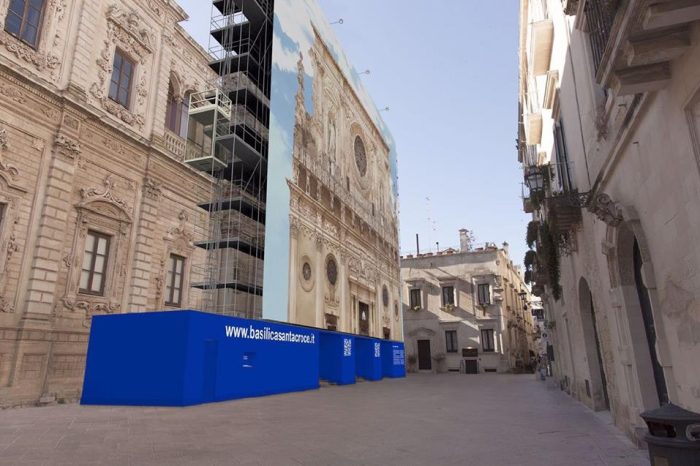 Lecce- I nuovi restauri a Santa Croce: e si comincia con una gaffe istituzionale.