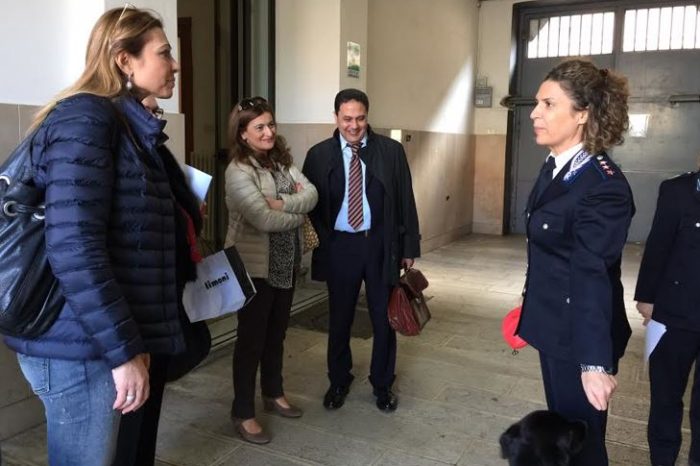 Brindisi- La sindaca incontra la polizia penitenziaria. E pensa a uno spostamento del carcere in periferia