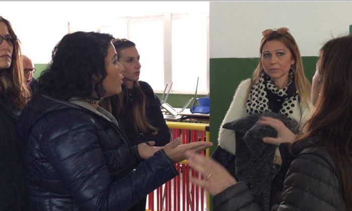 Brindisi- La sindaca incontra genitori e insegnanti alla Scuola Europea: "Presto la conclusione dei lavori"