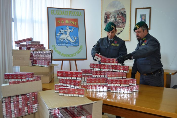 Taranto - Sequestrati 82 kg di sigarette di contrabbando: erano in un deposito al quartiere Tamburi