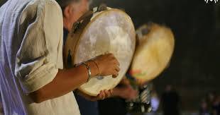 Brindisi- Barulè, spettacolo di tamburi e chitarra: stasera all'ex convento Santa Chiara