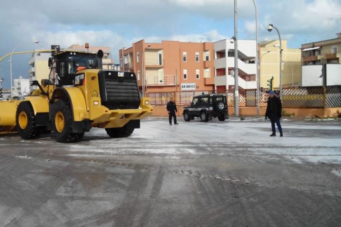 Brindisi- Neve, situazione aggiornata alle ore 11.30. Strade chiuse per questioni di sicurezza, ecco quali: