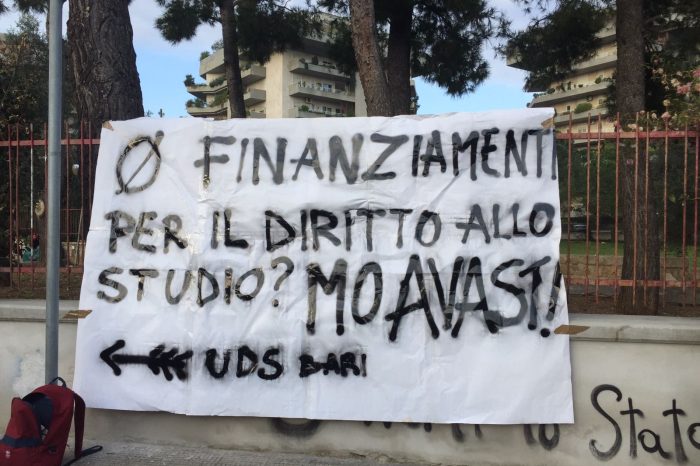 Bari - "MO AVAST!" - Dura contestazione degli studenti contro l'Amministrazione Metropolitana [FOTO]