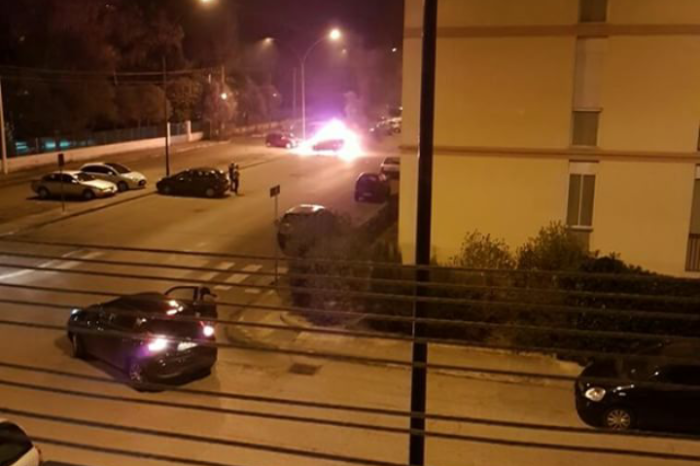Taranto – Forte boato in tarda serata, arrivano a sirene spiegate Polizia e Vigili del Fuoco | FOTO