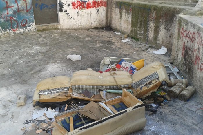 Taranto - Ecco com'è adesso il Cantiere Maggese: una discarica | FOTO