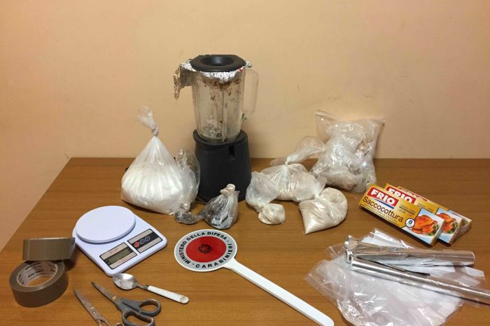 Foggia - I Carabinieri scoprono un vero e proprio laboratorio per il taglio della droga , tre arresti - FOTO E NOMI