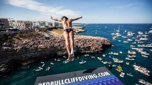 Bari - Inizia lo spettacolo della Red Bull Cliff Diving World Series, questa estate tappa a Polignano a Mare