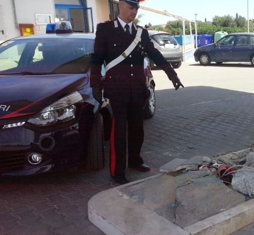Taranto - Ladri messi in fuga da vigilantes e carabinieri: a vuoto il colpo al distributore