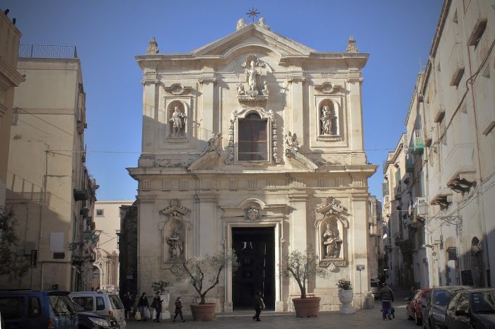 Taranto - Arrivano i crocieristi e San Cataldo li accoglie