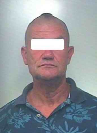 Foggia - arrestato 56enne di Manfredonia per furto sotto l'ombrellone