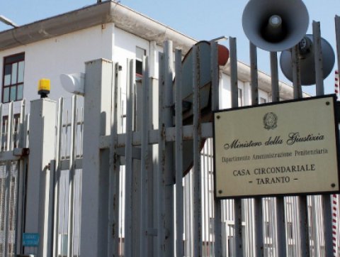 Taranto – Il boss Catapano gestiva l’attività usuraia di famiglia direttamente dal Carcere. I dettagli delle indagini.