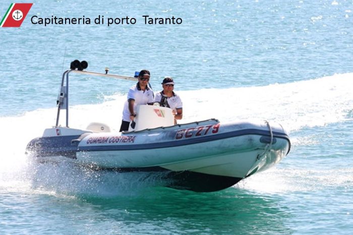 Taranto - La Guardia Costiera salva 6 persone in mare. Tra loro una bambina.